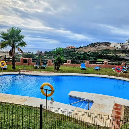 Coto Real Duquesa 2 Bed Spectacular Sea And Pool Views * Манилва